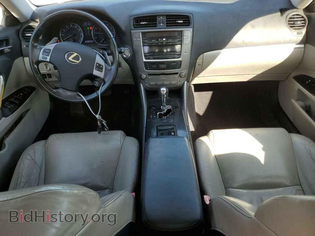2011 LEXUS IS - VIN: JTHBF5C28B5151965 - Photo 8