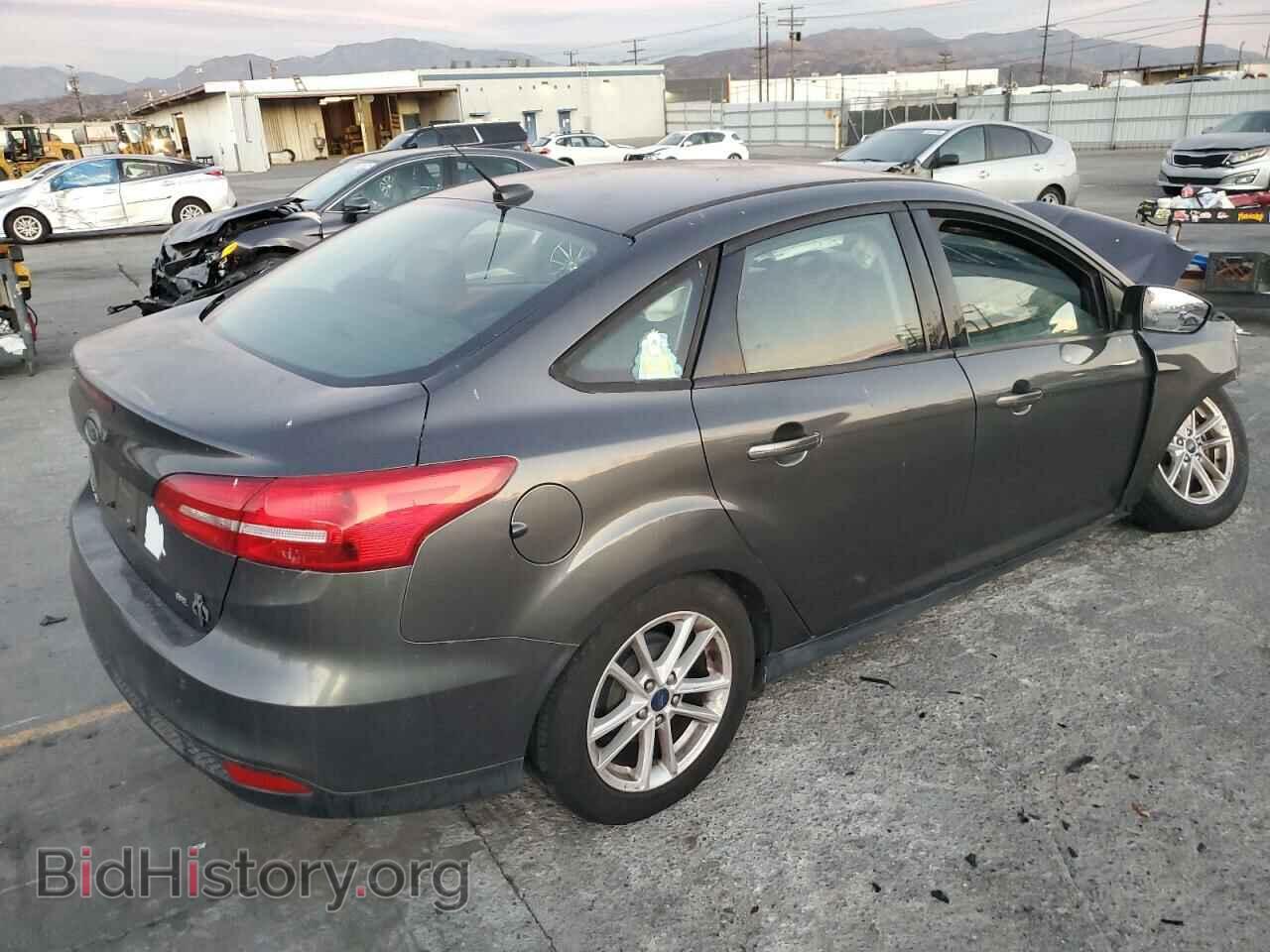 2017 FORD FOCUS - VIN: 1FADP3F20HL304534 - Фото 3