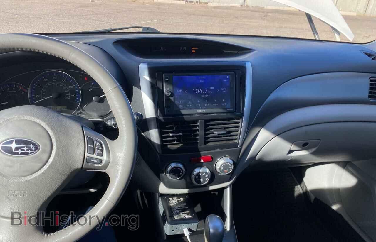 2011 SUBARU FORESTER - VIN: JF2SHAECXBH700978 - Фото 9