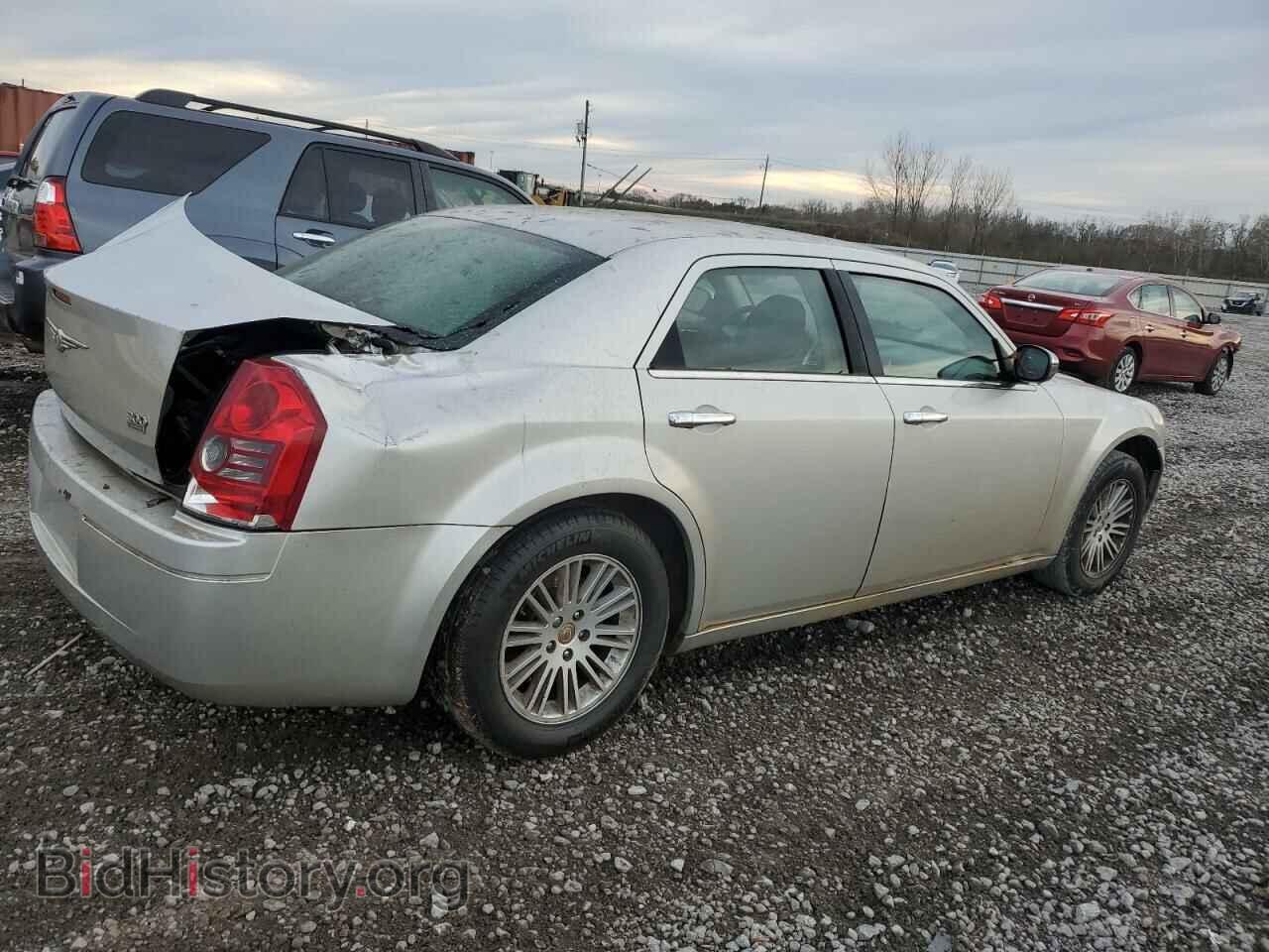 2010 CHRYSLER 300 - VIN: 2C3CA4CD5AH164071 - Фото 3