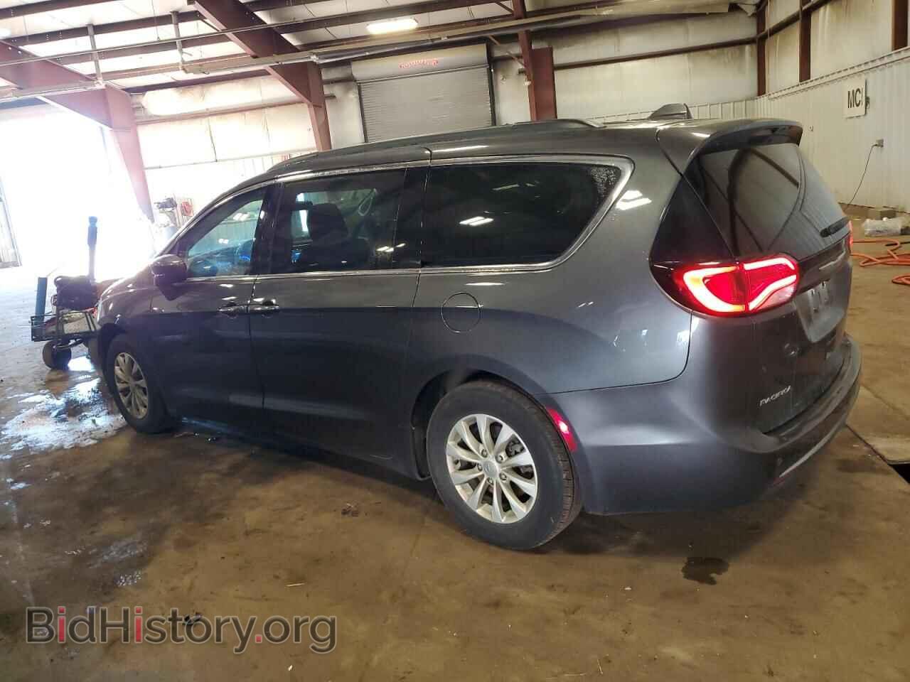 2018 CHRYSLER PACIFICA - VIN: 2C4RC1FG2JR355977 - Photo 2