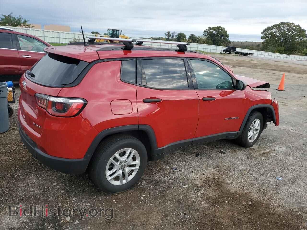 2018 JEEP COMPASS - VIN: 3C4NJCAB2JT133609 - Фото 3