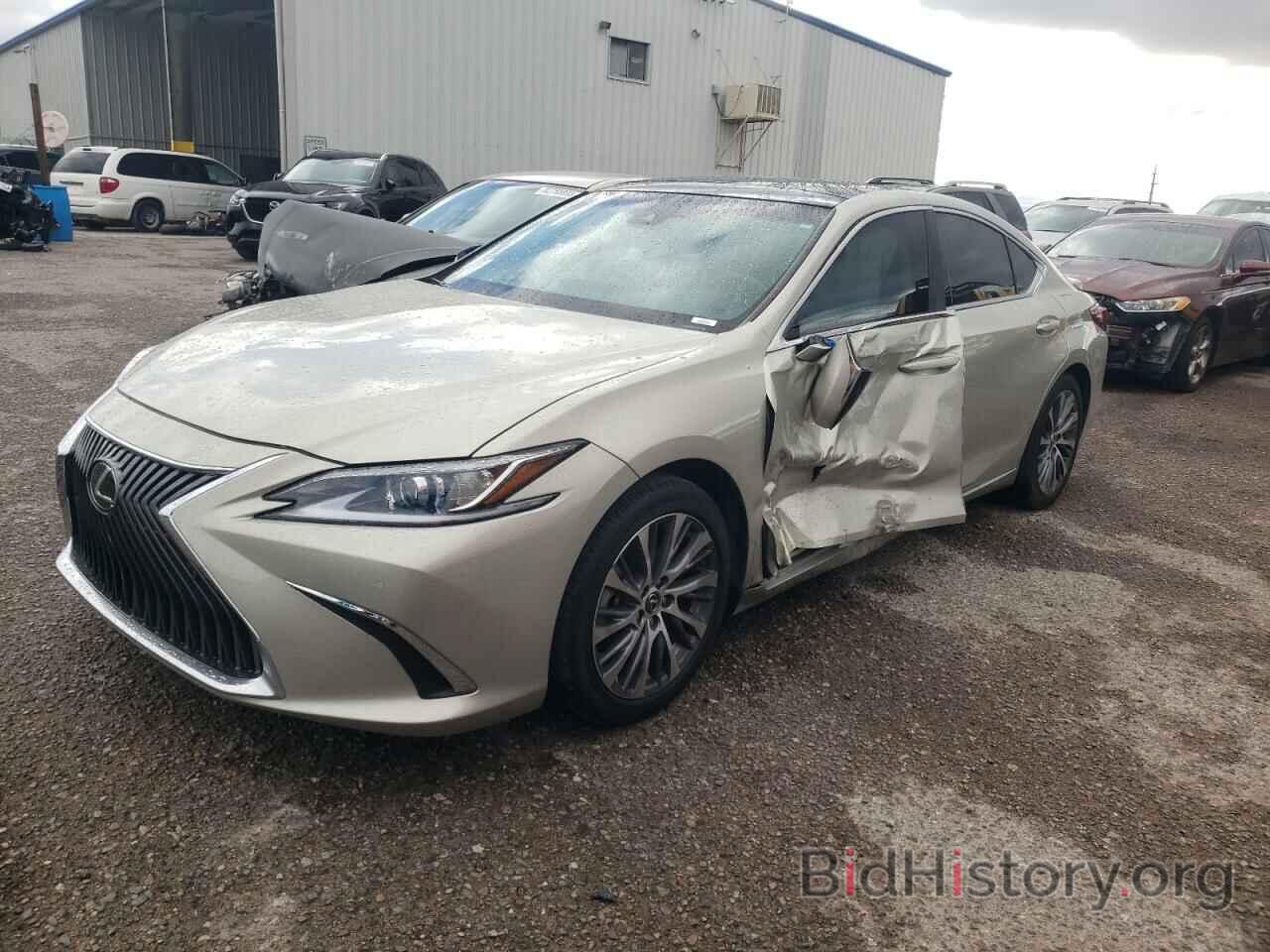 Photo 58ADZ1B19MU095759 - LEXUS ES350 2021