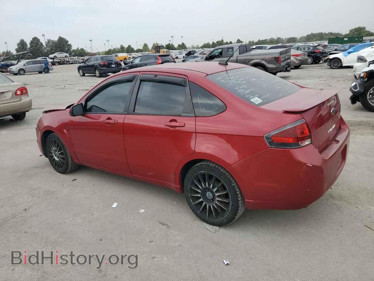 2011 FORD FOCUS - VIN: 1FAHP3GN6BW110977 - Фото 2