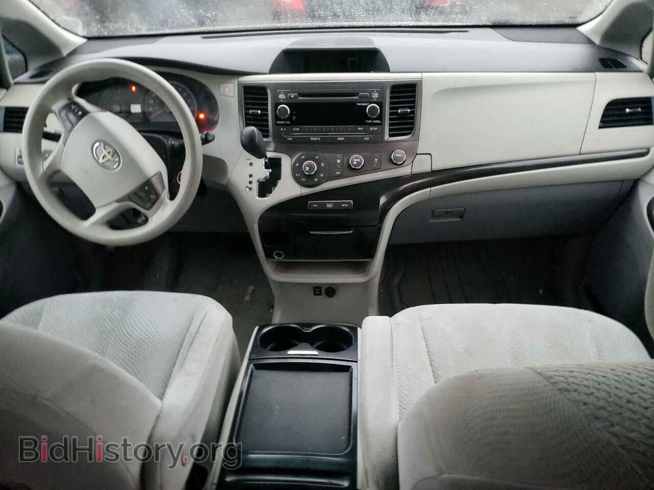 2011 TOYOTA All Models - VIN: 5TDJK3DC9BS004262 - Фото 8