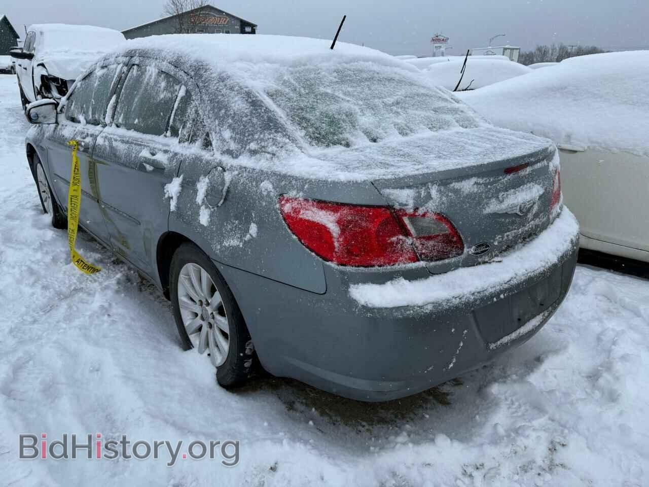 2010 CHRYSLER SEBRING - VIN: 1C3CC4FB1AN135341 - Фото 2