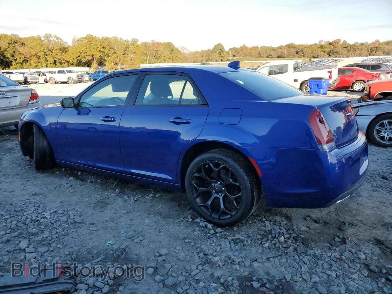 2019 CHRYSLER 300 - VIN: 2C3CCAAG9KH654469 - Фото 2