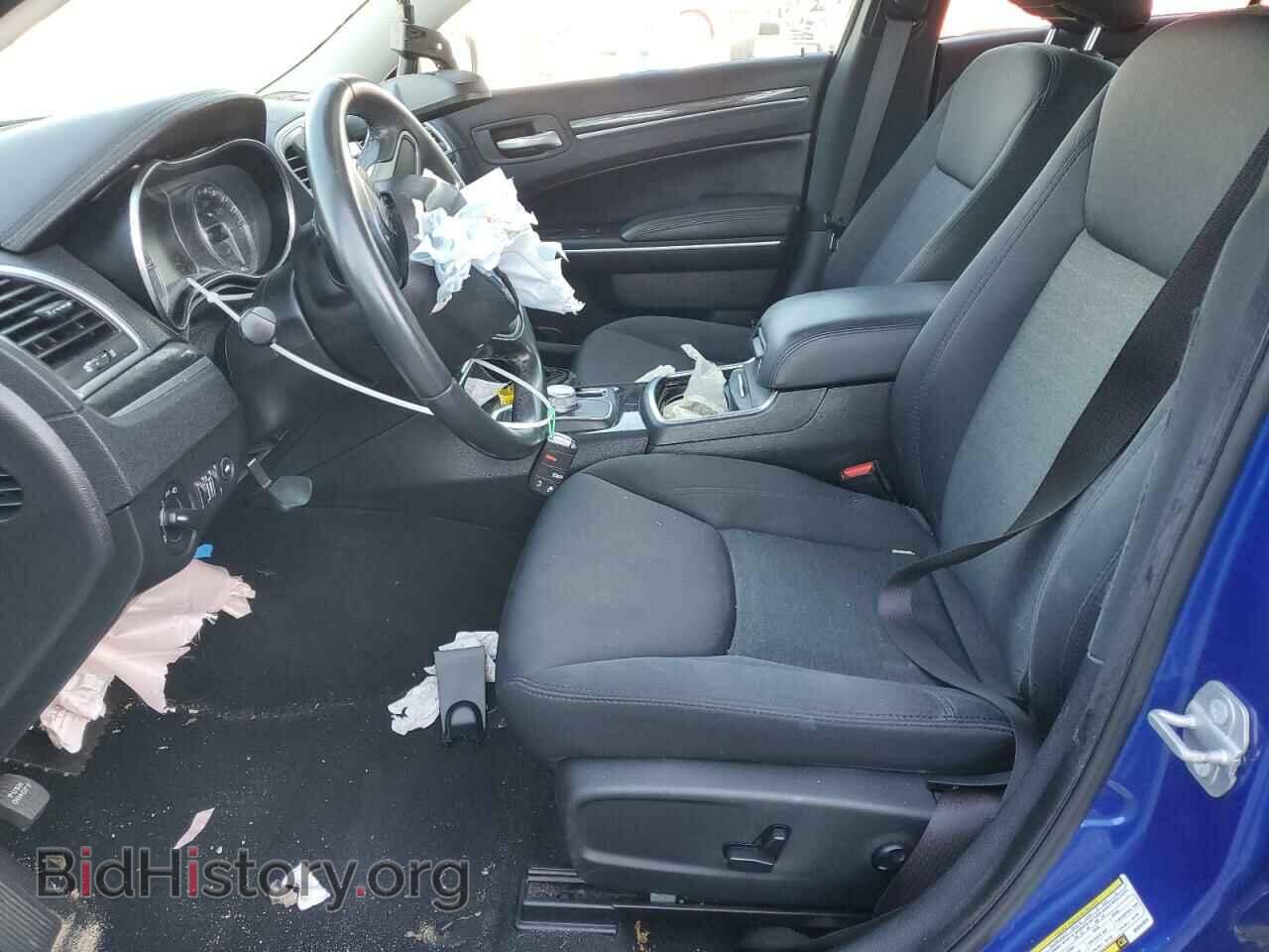 2019 CHRYSLER 300 - VIN: 2C3CCAAG9KH654469 - Фото 7
