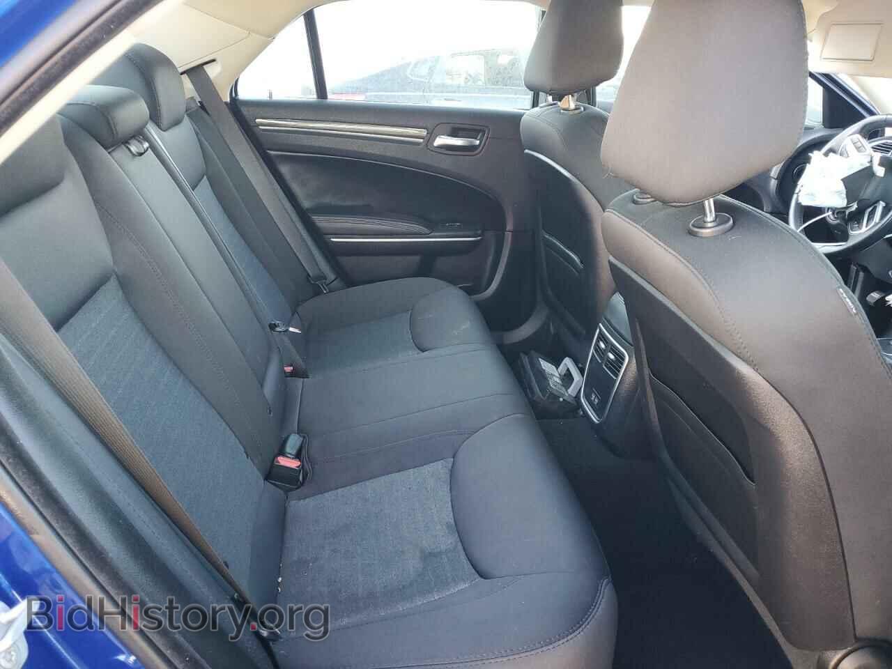2019 CHRYSLER 300 - VIN: 2C3CCAAG9KH654469 - Фото 10