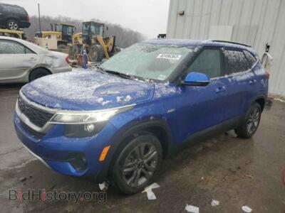 2021 Kia SELTOS S, синий — VIN KNDEUCAA3M7155268, Copart