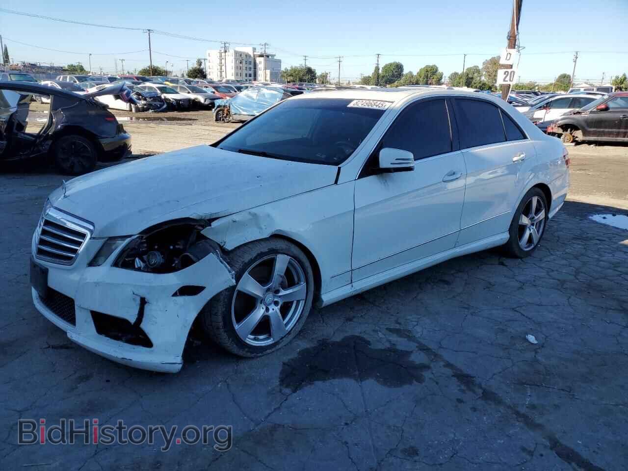 Photo WDDHF5GB5BA469691 - MERCEDES-BENZ E-CLASS 2011