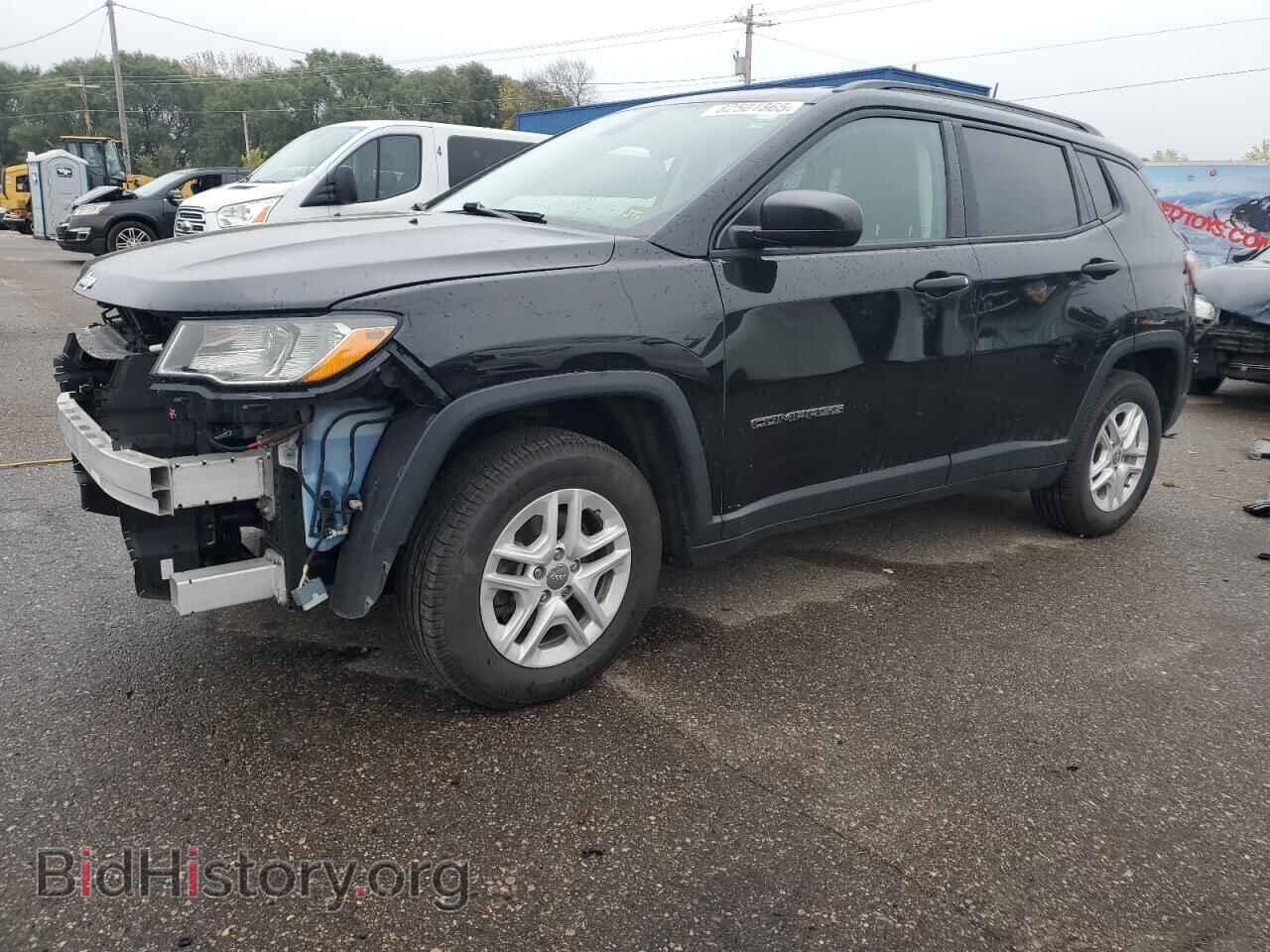 Фотография 3C4NJCAB3JT226915 - JEEP COMPASS 2018