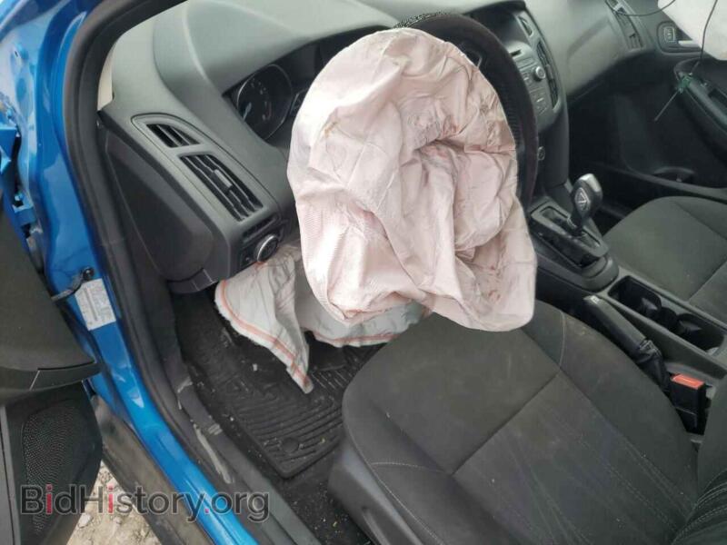 2016 Ford FOCUS (VIN 1FADP3K24GL206370) — photo 9 of 13