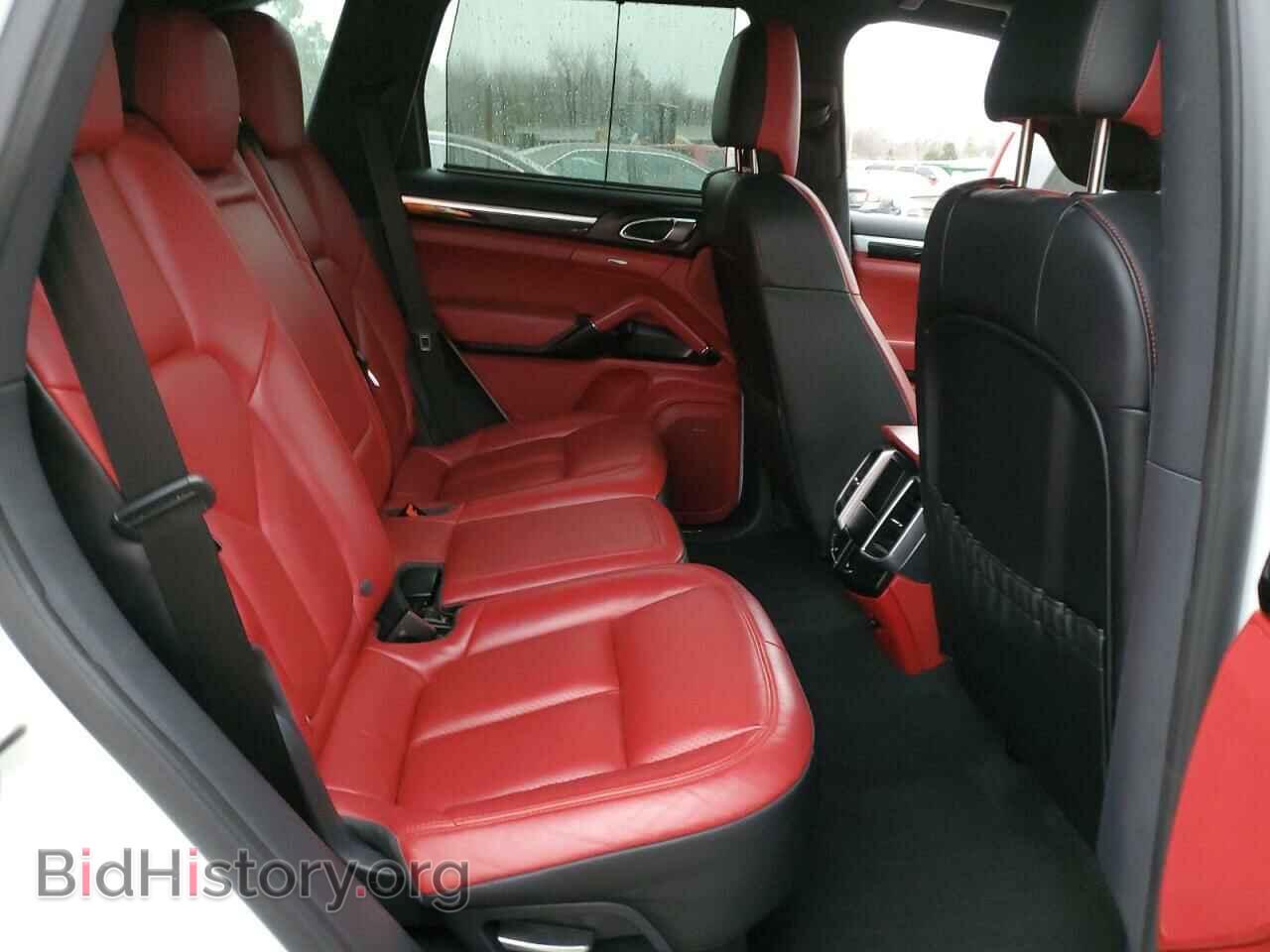 2016 PORSCHE CAYENNE - VIN: WP1AA2A24GLA10972 - Photo 11