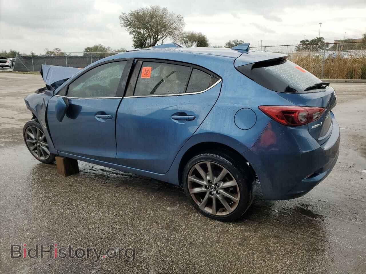 2018 MAZDA 3 - VIN: 3MZBN1M3XJM164792 - Photo 2