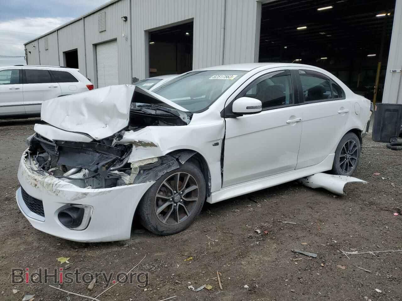 Photo JA32U2FUXHU006572 - MITSUBISHI LANCER 2017