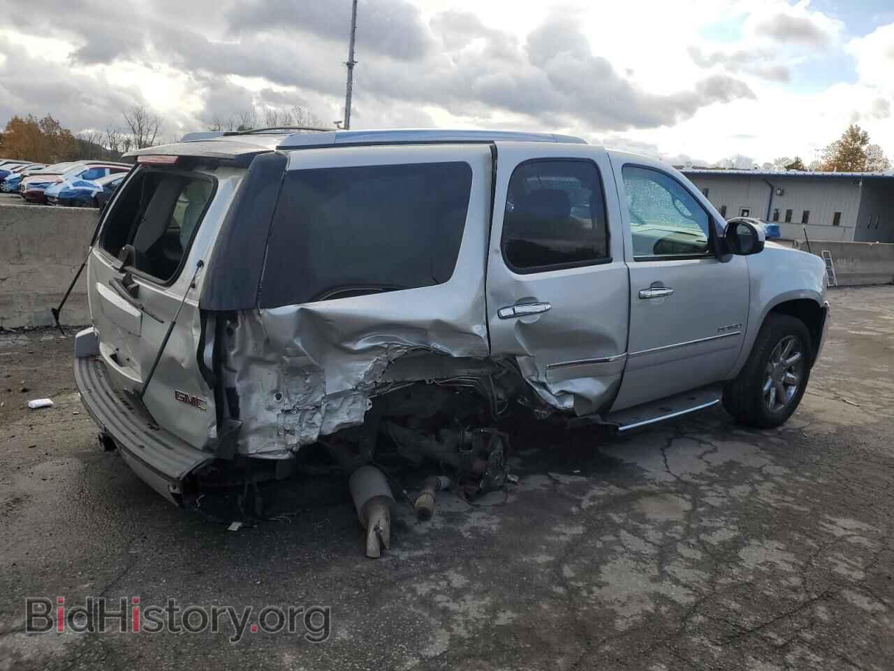 2011 GMC YUKON - VIN: 1GKS2EEF7BR136173 - Фото 3