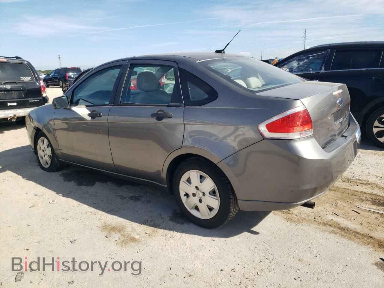 2011 FORD FOCUS - VIN: 1FAHP3EN8BW129081 - Фото 2