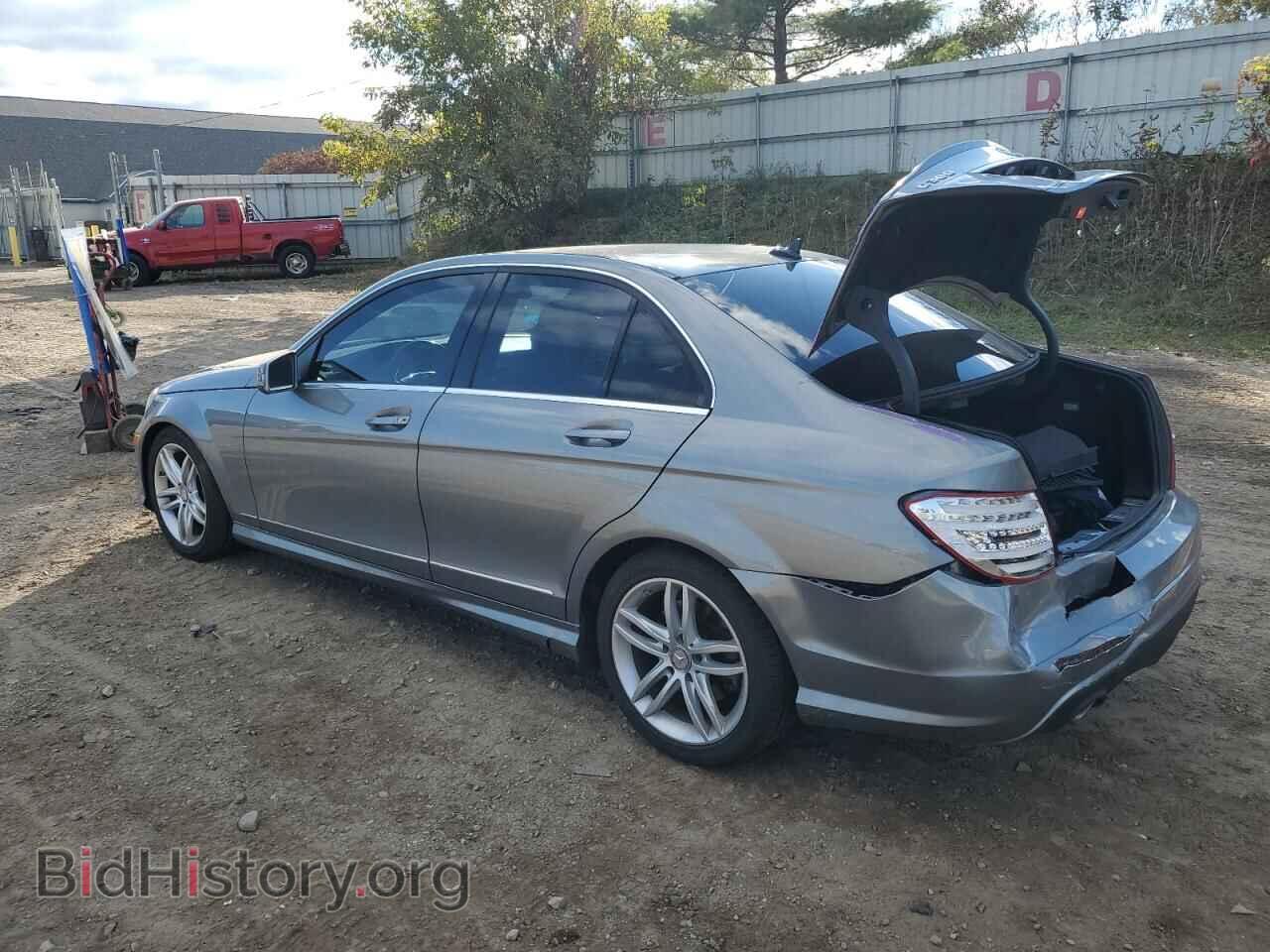 2013 MERCEDES-BENZ C-CLASS - VIN: WDDGF8AB2DR252013 - Фото 2