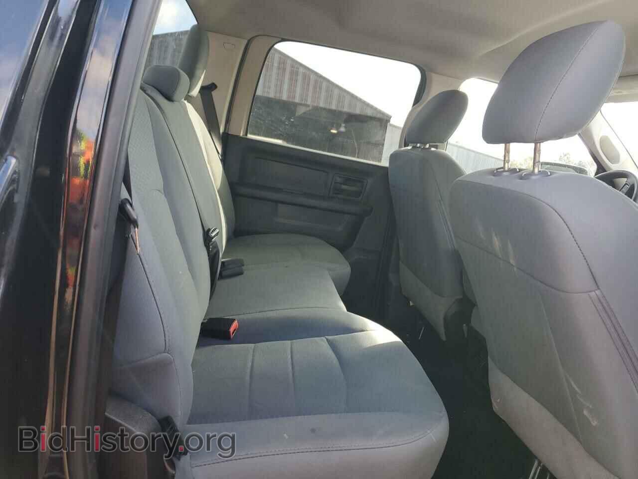 2018 RAM All Models - VIN: 3C6UR5CL4JG359172 - Photo 10