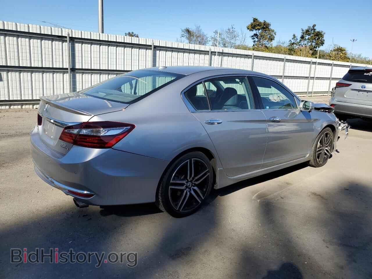 2017 HONDA ACCORD - VIN: 1HGCR3F90HA043741 - Фото 3