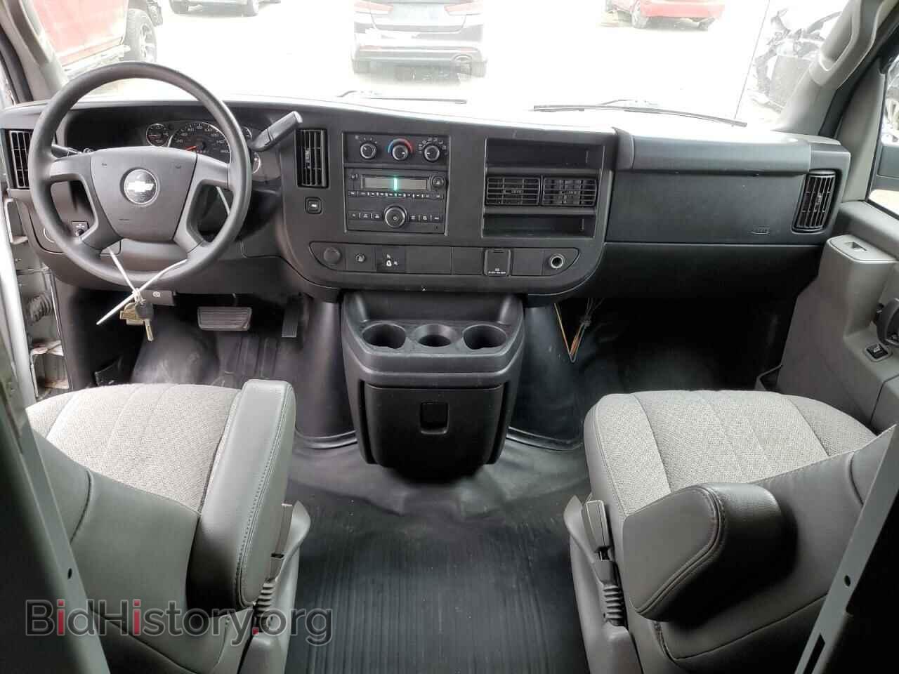 2017 CHEVROLET EXPRESS - VIN: 1GCWGAFF8H1302018 - Фото 8