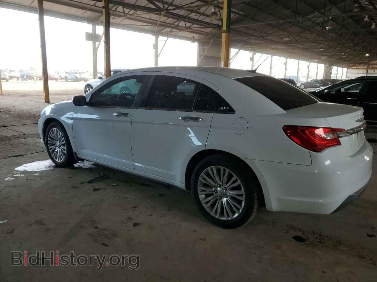 2011 CHRYSLER 200 - VIN: 1C3BC2FB7BN583343 - Фото 2