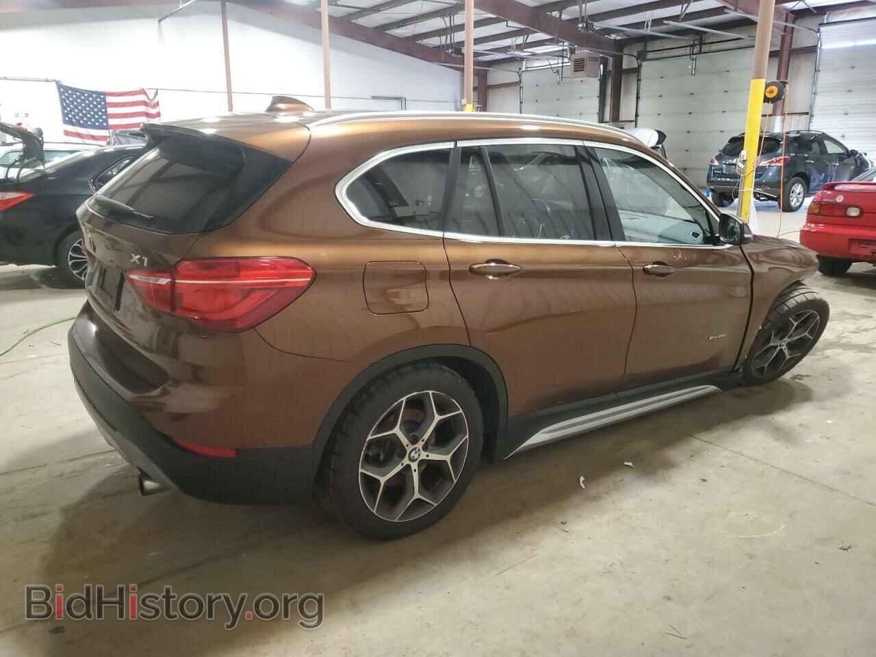 2016 BMW X1 - VIN: WBXHT3C33GP881122 - Фото 3