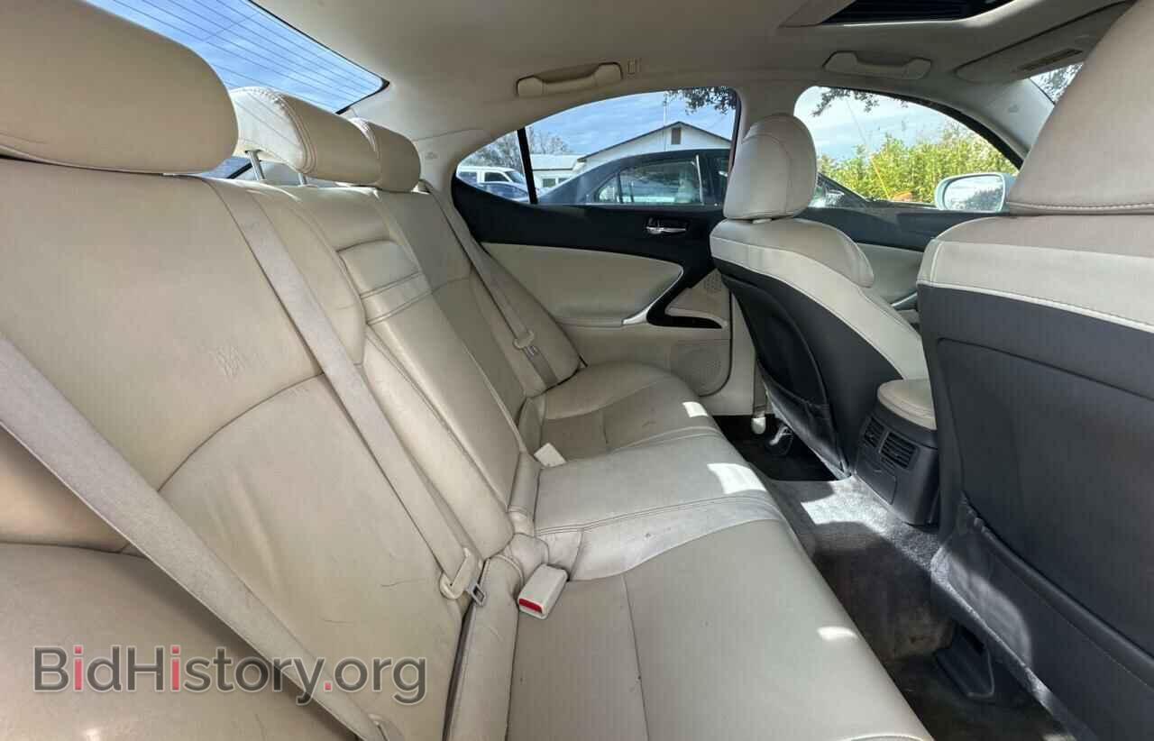 2011 LEXUS IS - VIN: JTHBF5C24B5150165 - Photo 6
