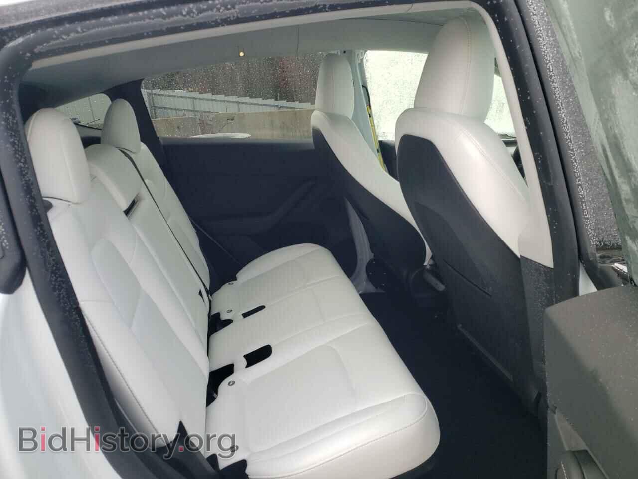 2024 TESLA MODEL Y - VIN: 7SAYGDEE0RA239959 - Фото 10