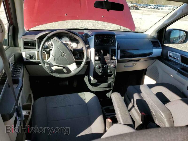2010 Dodge CARAVAN (VIN 2D4RN5D14AR371987) — photo 8 of 13