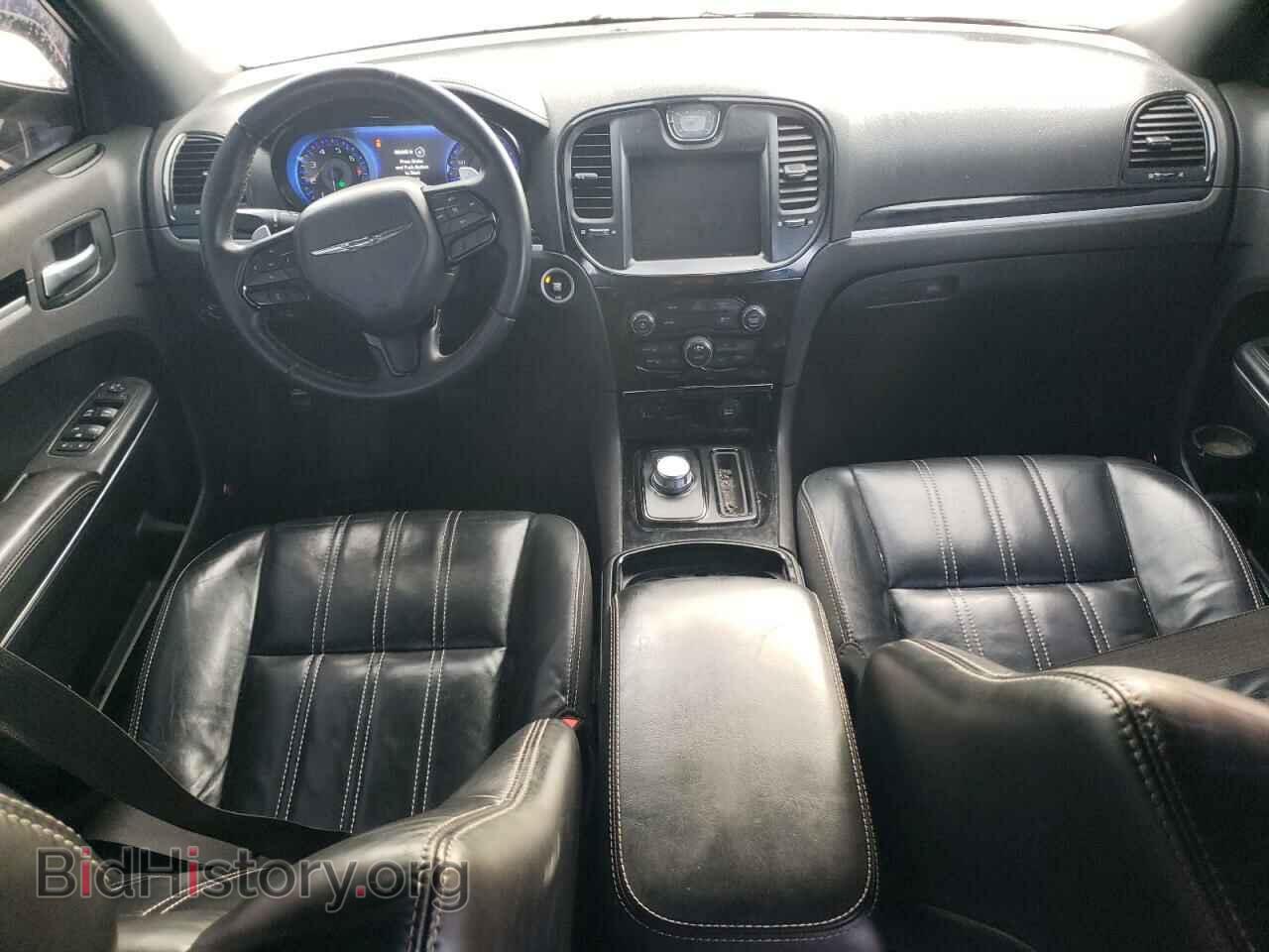 2017 CHRYSLER 300 - VIN: 2C3CCAGG8HH600466 - Фото 8