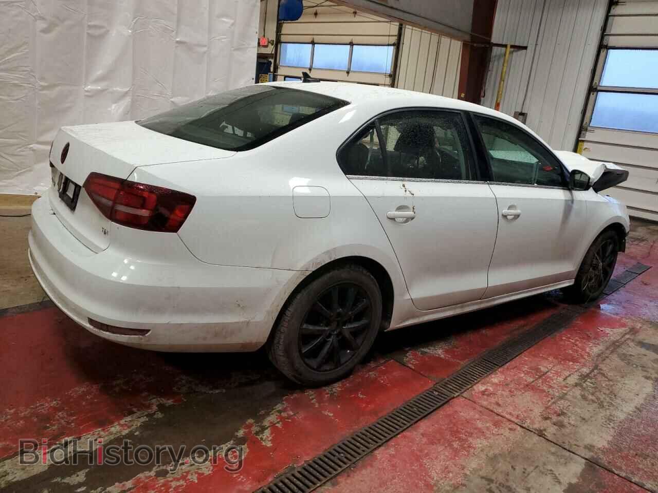 2017 VOLKSWAGEN JETTA - VIN: 3VWDB7AJ1HM281968 - Фото 3