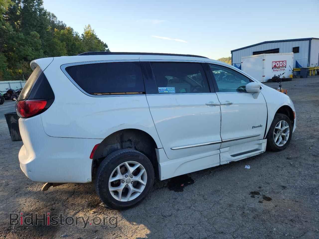 2017 CHRYSLER PACIFICA - VIN: 2C4RC1BG0HR831322 - Фото 3