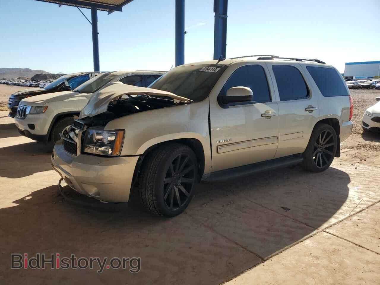 Фотография 1GNSCAE00DR304744 - CHEVROLET TAHOE 2013