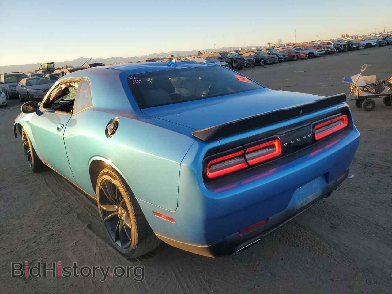 2018 DODGE CHALLENGER - VIN: 2C3CDZAG3JH305091 - Photo 2