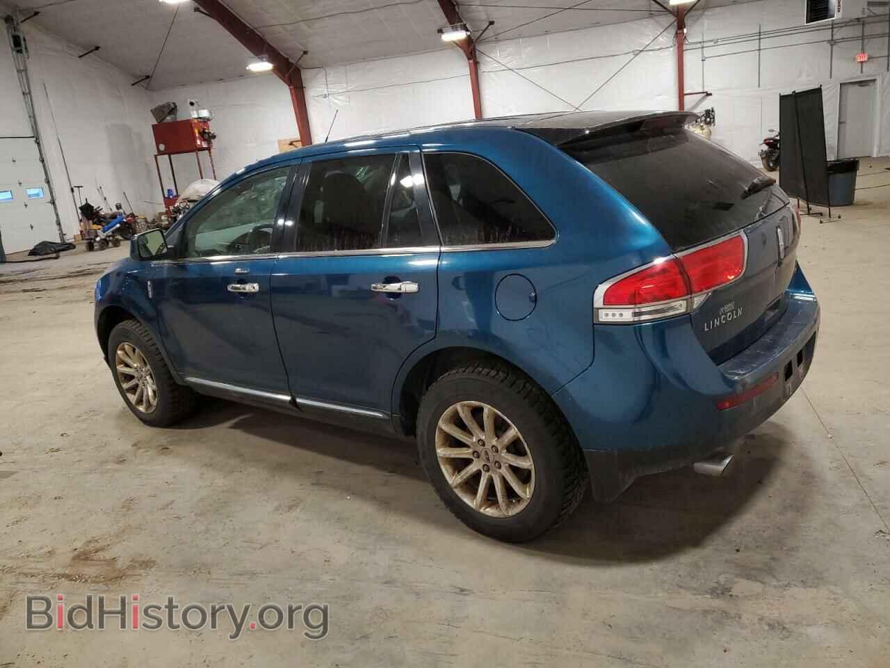 2011 LINCOLN MKX - VIN: 2LMDJ8JK0BBJ17219 - Фото 2
