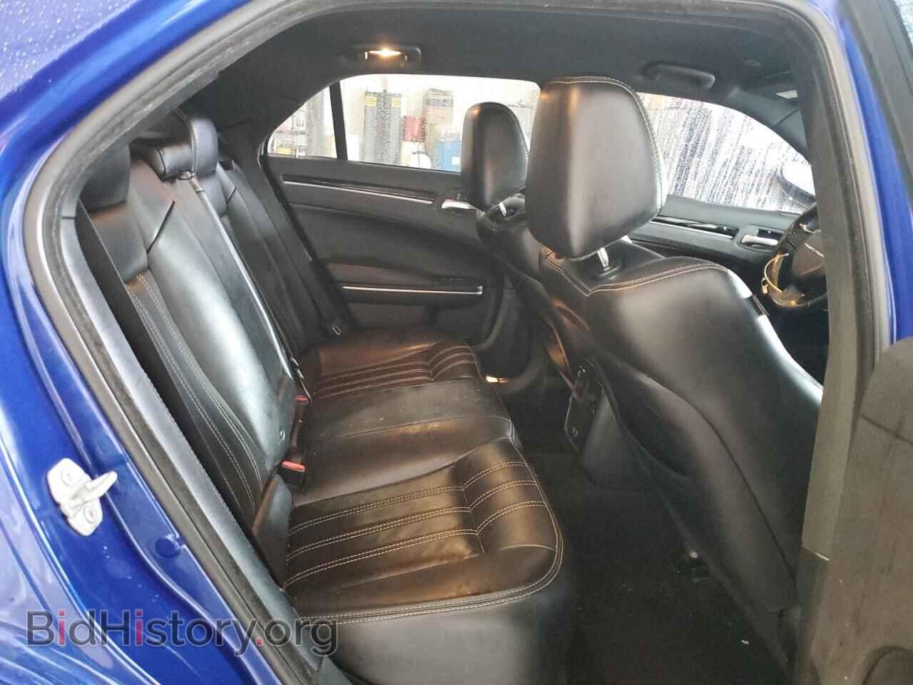 2019 CHRYSLER 300 - VIN: 2C3CCABG7KH516119 - Фото 10