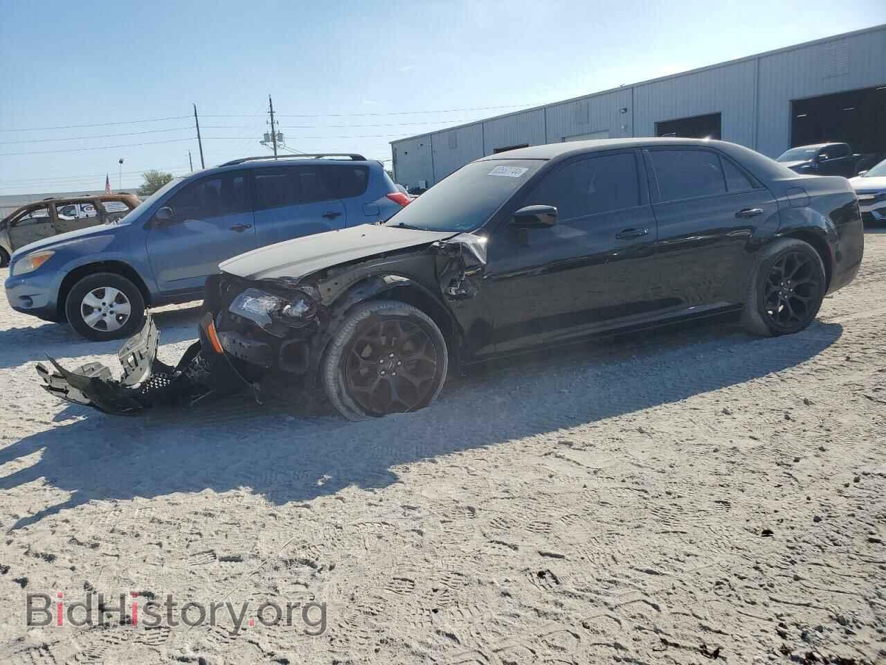 Фотография 2C3CCABG0KH635078 - CHRYSLER 300 2019
