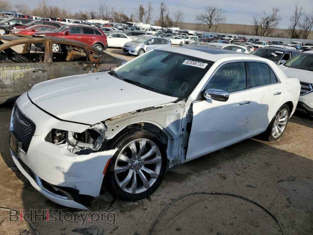Фотография 2C3CCAEG9KH563017 - CHRYSLER 300 2019