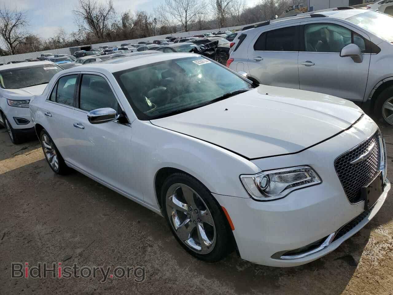 2019 CHRYSLER 300 - VIN: 2C3CCAEG9KH563017 - Фото 4