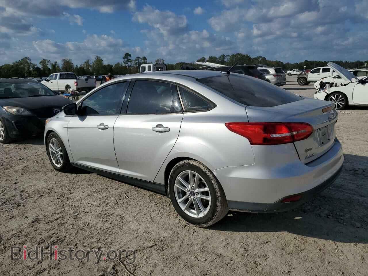2017 FORD FOCUS - VIN: 1FADP3F2XHL245749 - Фото 2