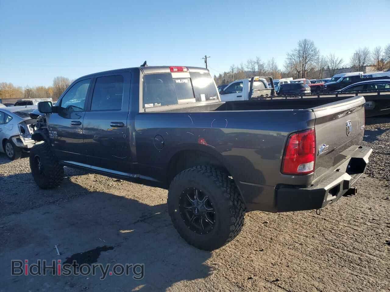 2019 RAM 1500 - VIN: 1C6RR7TT8KS662290 - Фото 2