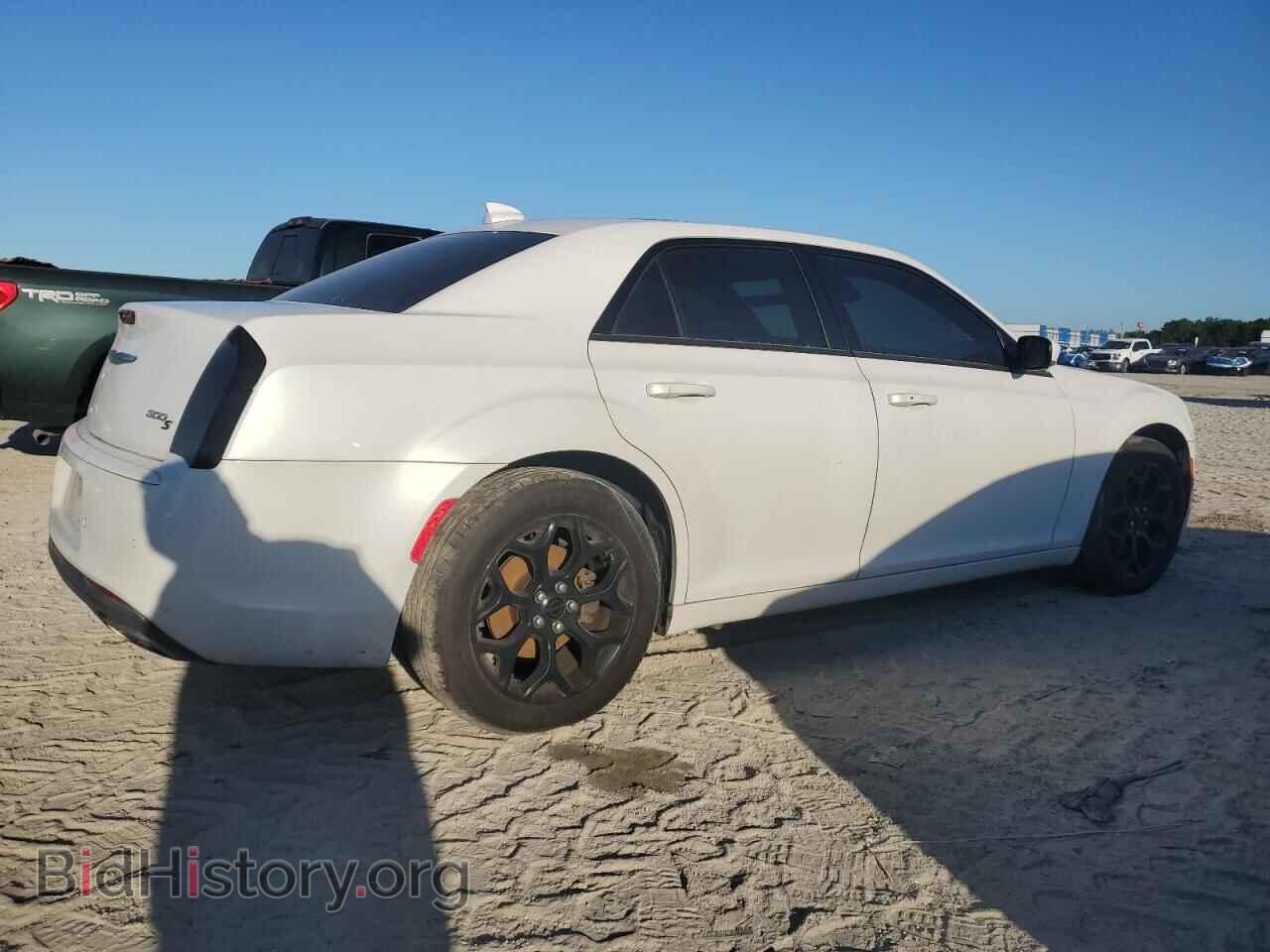 2016 CHRYSLER 300 - VIN: 2C3CCAGGXGH262082 - Photo 3