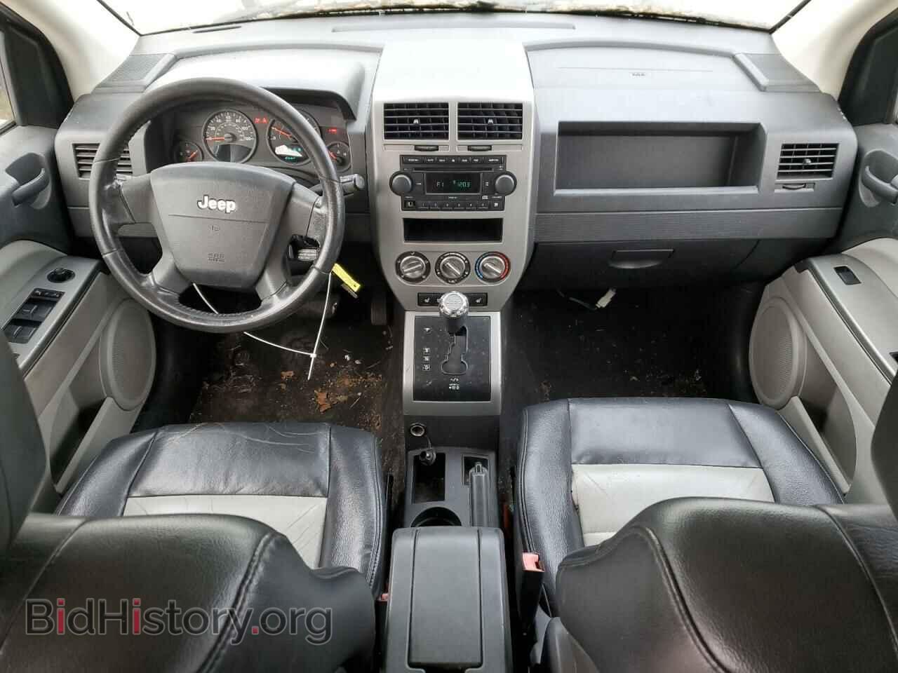 2007 JEEP COMPASS - VIN: 1J8FT57W57D108117 - Фото 8