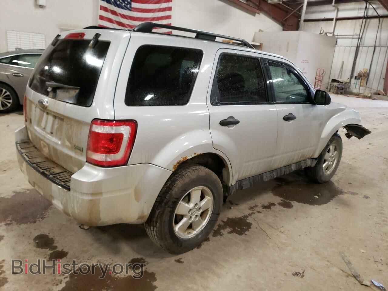 2011 FORD ESCAPE - VIN: 1FMCU9DG8BKA68935 - Фото 3