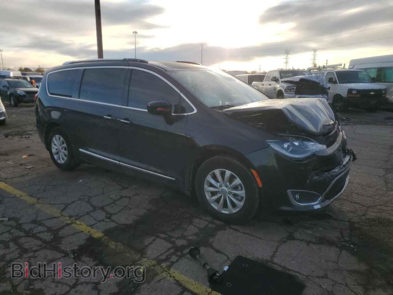 2019 CHRYSLER PACIFICA - VIN: 2C4RC1BG0KR581524 - Фото 4