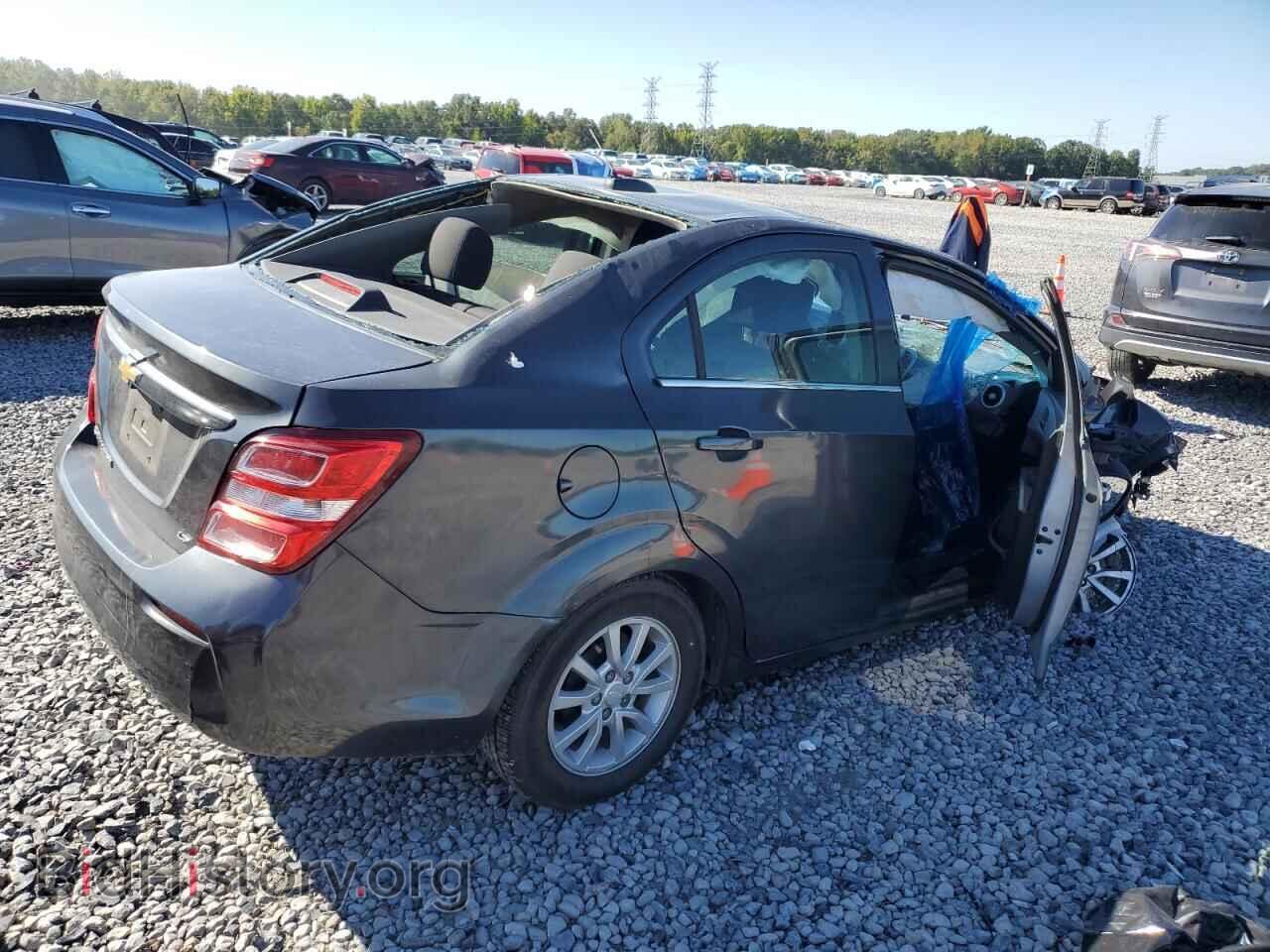 2017 CHEVROLET SONIC - VIN: 1G1JD5SB9H4133180 - Фото 3