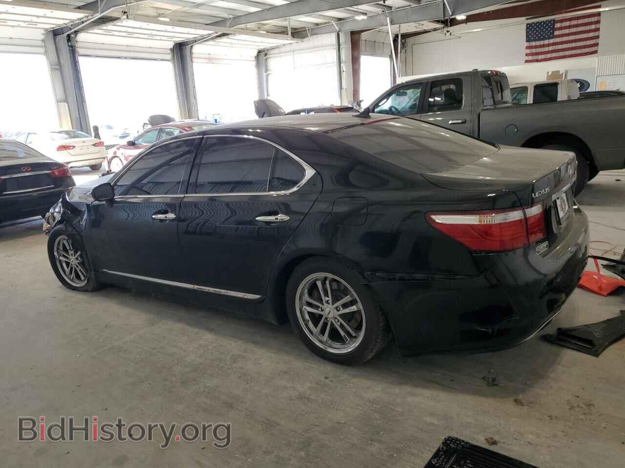 2007 LEXUS LS460 - VIN: JTHBL46F875008216 - Photo 2