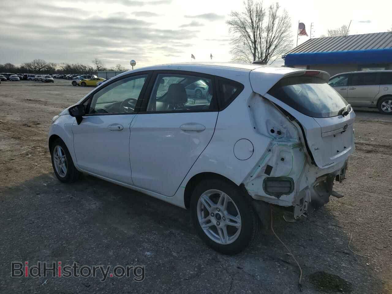 2018 FORD FIESTA - VIN: 3FADP4EJ3JM142806 - Photo 2